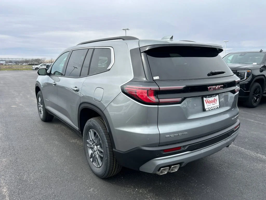 New 2026 Sterling Metallic GMC Elevation image 8