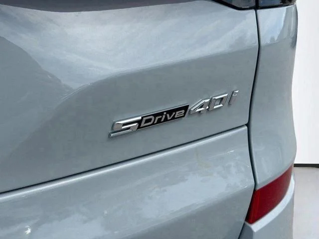 New 2026 Brooklyn Grey Metallic BMW sDrive40i image 11