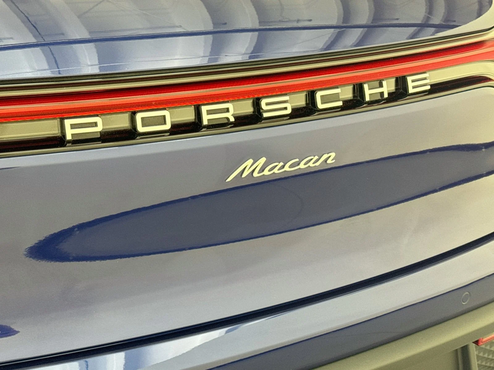 Certified Used 2026 Gentian Blue Metallic Porsche  image 28