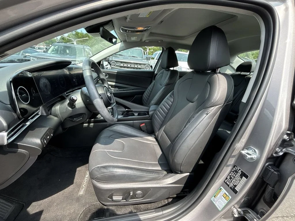 Used 2023 Silver Hyundai Limited image 13