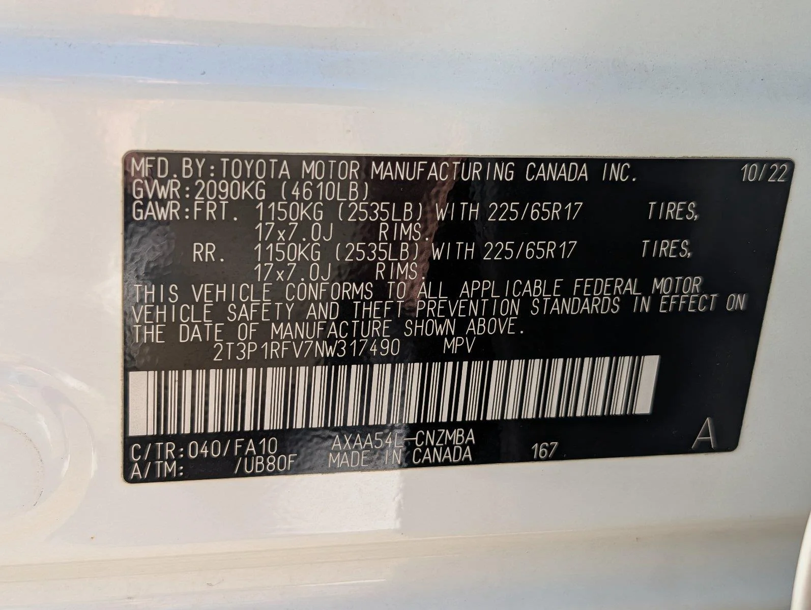 Used 2022 White Toyota XLE image 30