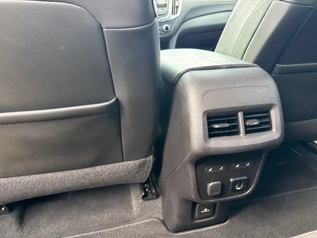 Used 2018 NIGHTFALL GRAY METALLIC Chevrolet Premier image 17