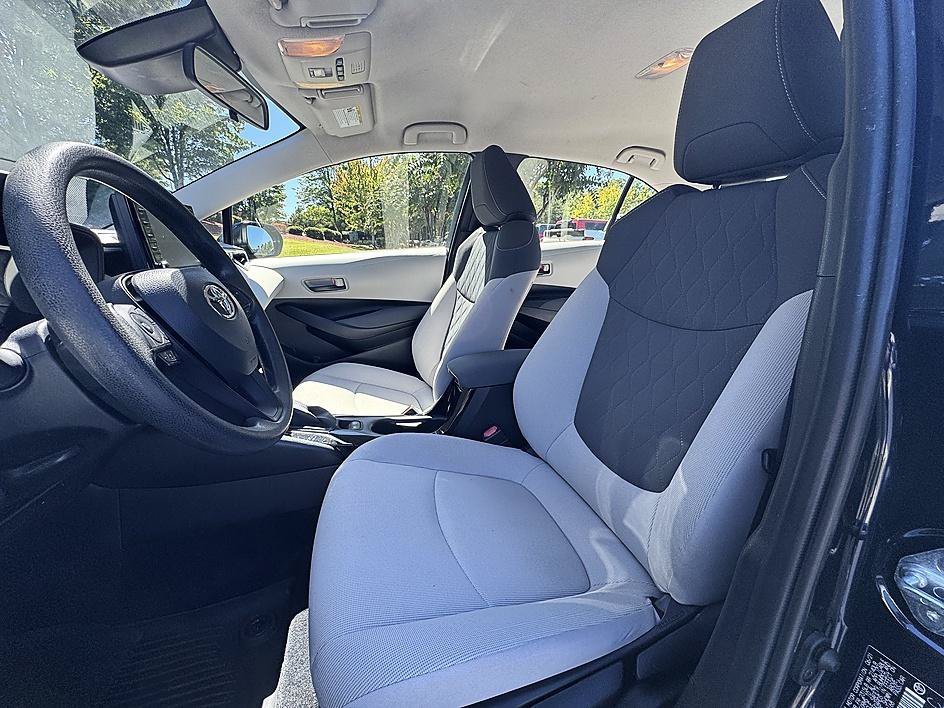 Used 2022 Blueprint Toyota LE image 11