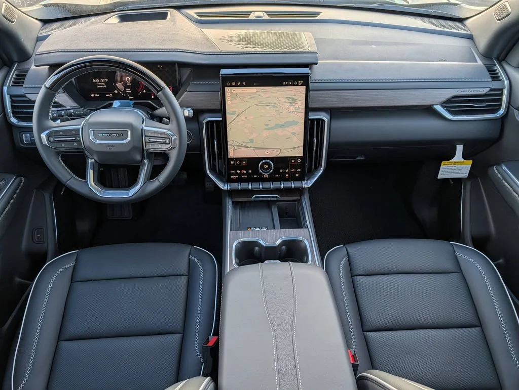 2026 GMC Acadia Denali - Photo 8