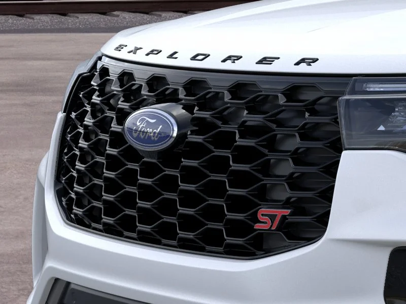 New 2026 Star White Metallic Tri-Coat Ford ST image 17