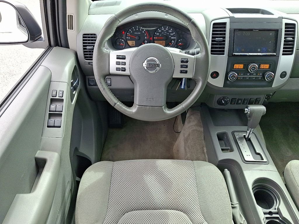 Used 2018 White Nissan SV image 12