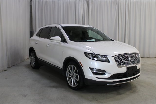 Used 2019 White Lincoln Reserve image 27