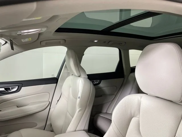 Certified Used 2024 Crystal White Volvo Plus image 20