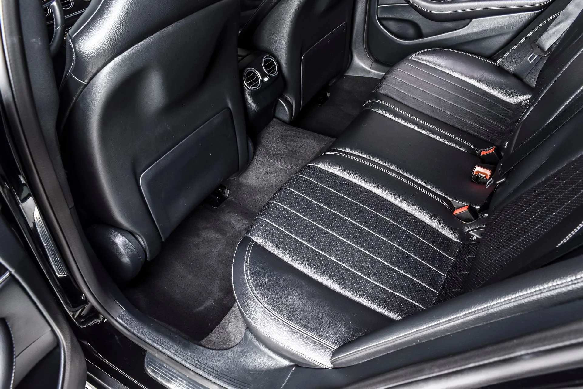 Used 2023 Black Mercedes-Benz E 450 image 20