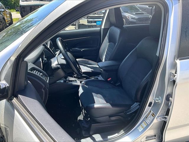 Used 2024 Silver Mitsubishi 2.0 SE image 20