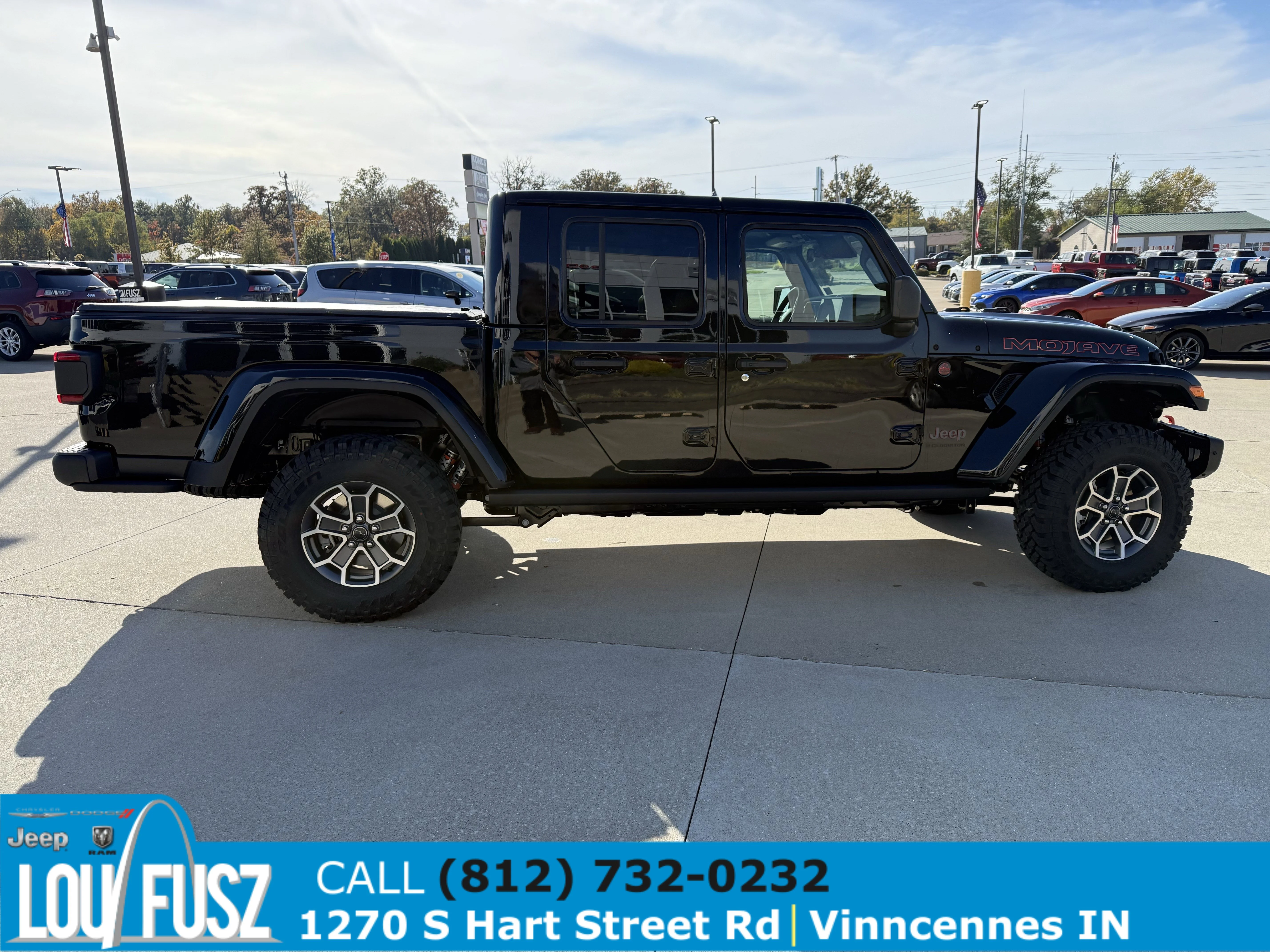 New 2026 Black Clear-Coat Exterior Paint Jeep Mojave X image 5