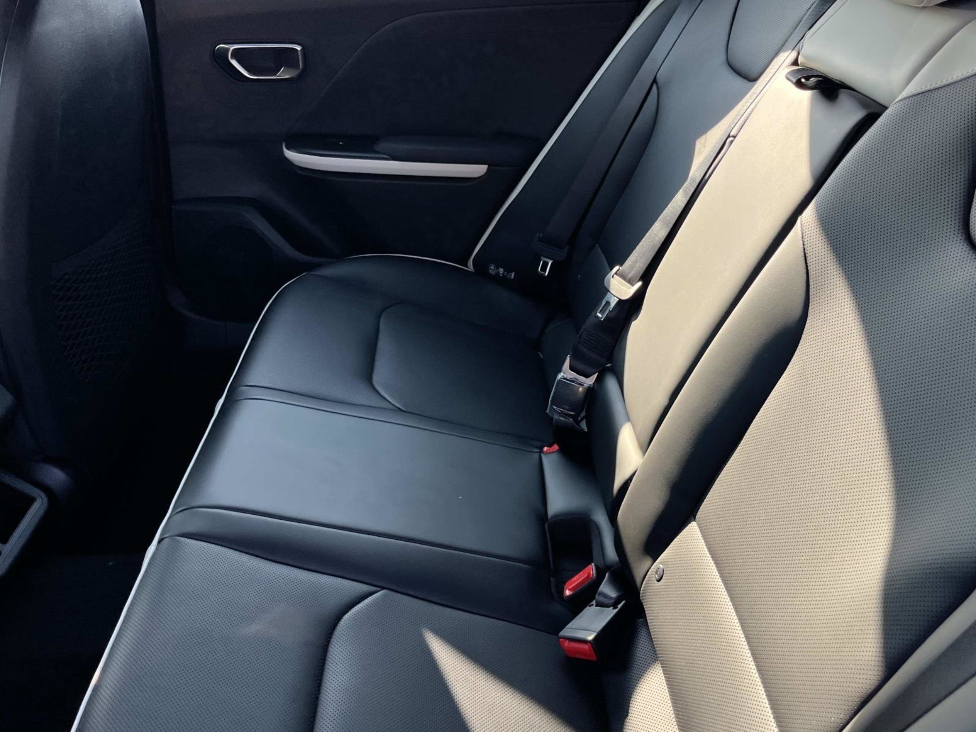 New 2026 Snow White Pearl Kia GT-Line image 16