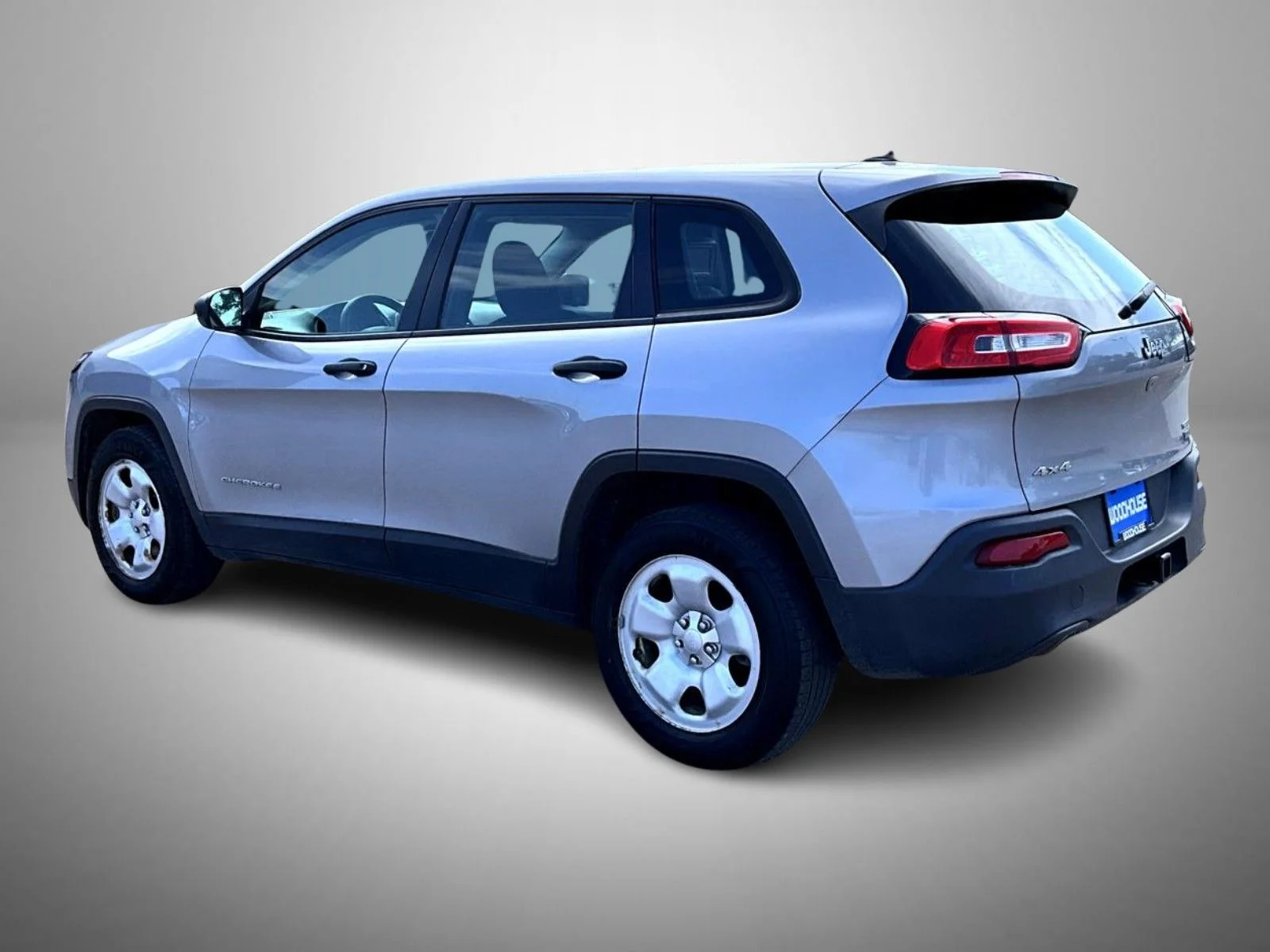 Used 2015 Silver Jeep Sport image 7