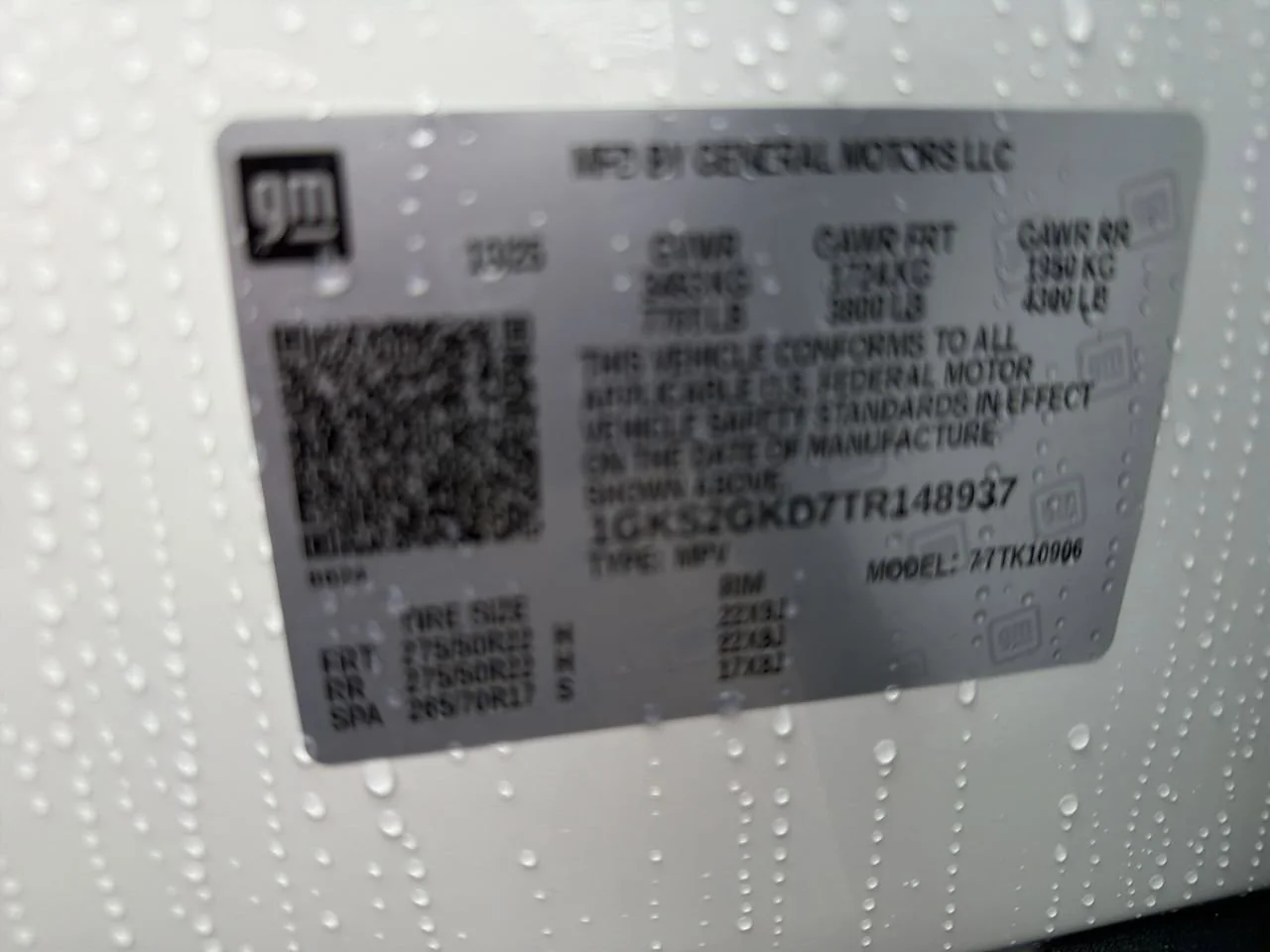 Used 2026 Summit White GMC Elevation image 29
