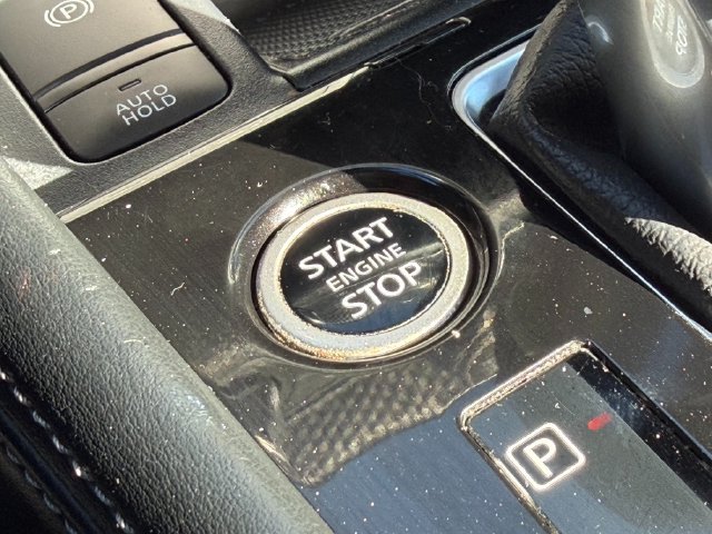 Used 2023 Red Nissan SV image 28