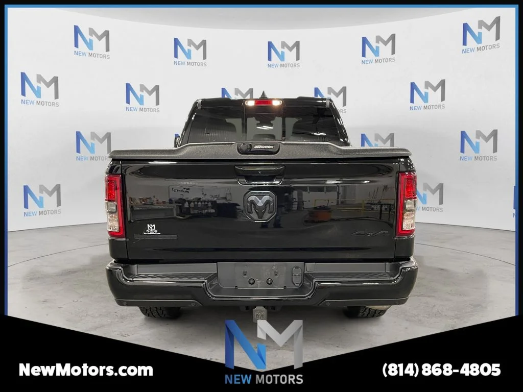 Used 2022 Diamond Black Ram Big Horn/Lone Star image 4