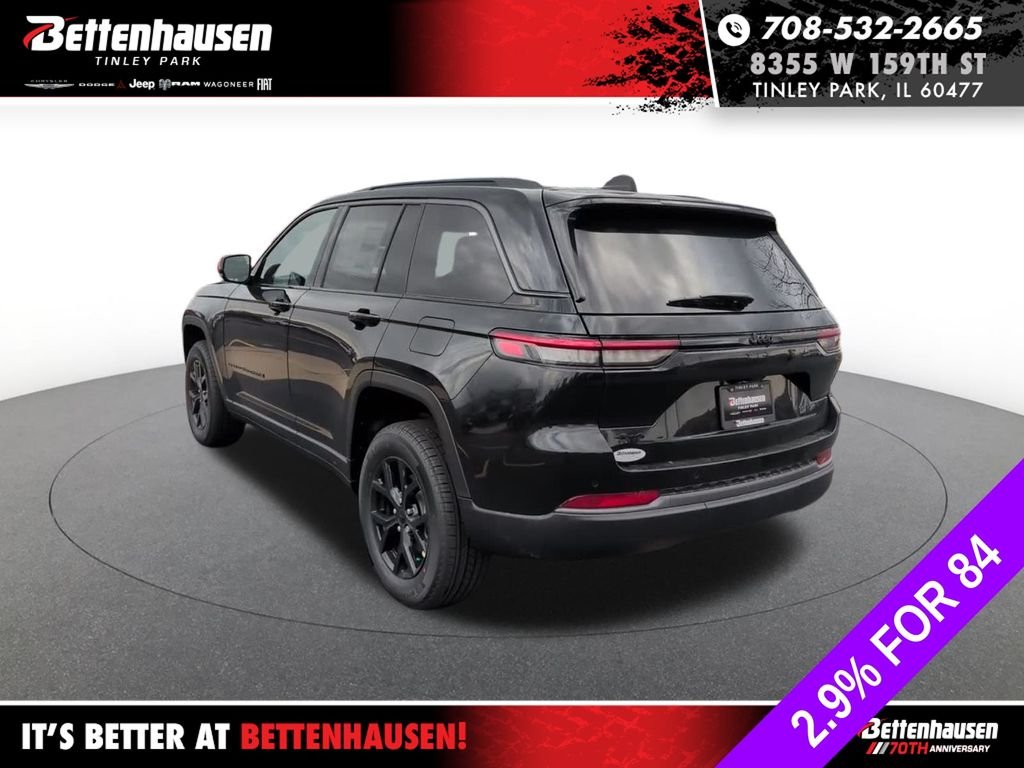 New 2026 Diamond Black Crystal Pearl-Coat Exterior Paint Jeep Altitude image 14