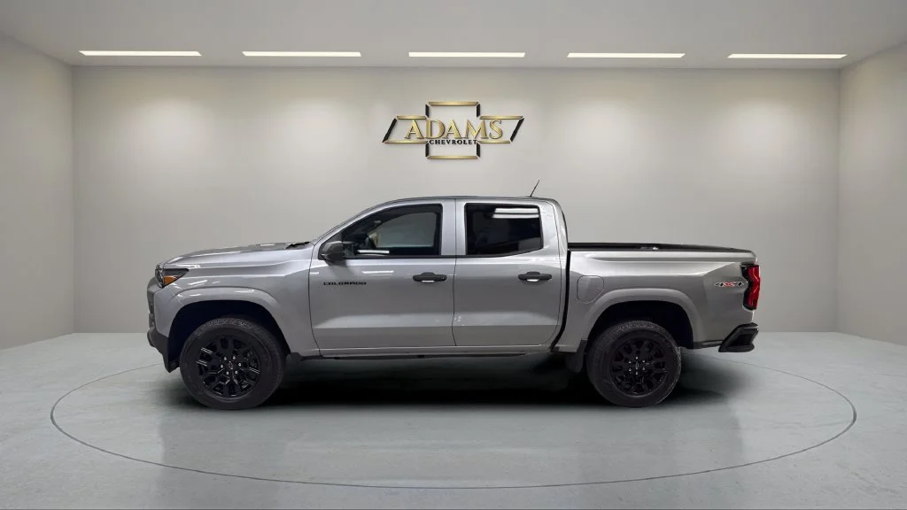 2026 Chevrolet Colorado Work Truck - Photo 3