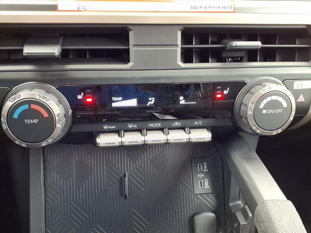 2026 Toyota Tacoma SR5 - Photo 12