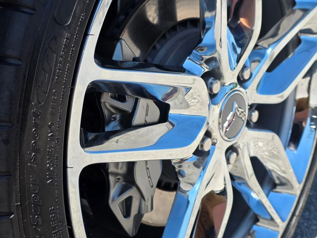 Used 2018 Black Chevrolet Stingray image 28