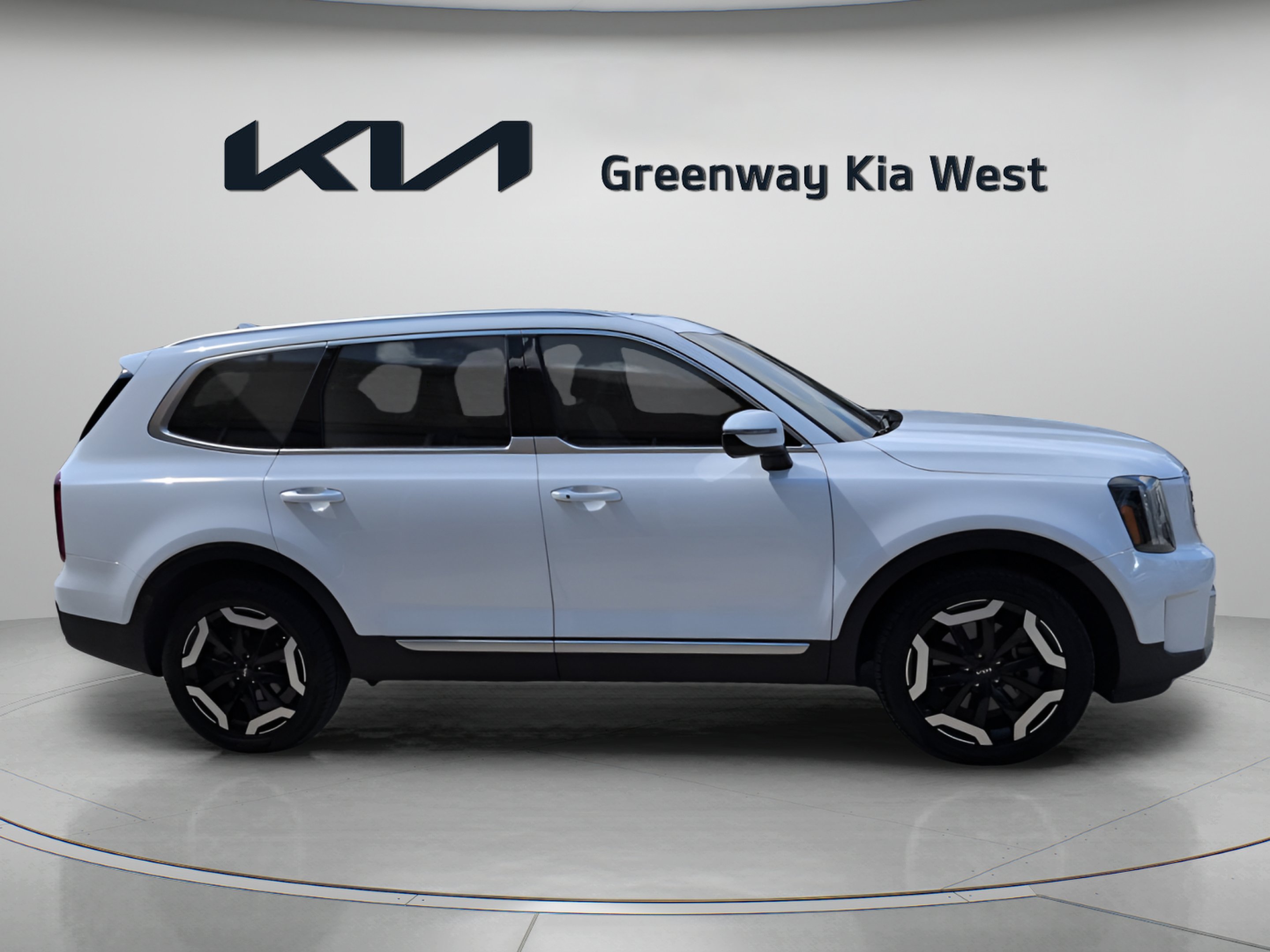 Certified Used 2024 Glacial White Pearl Kia S image 9