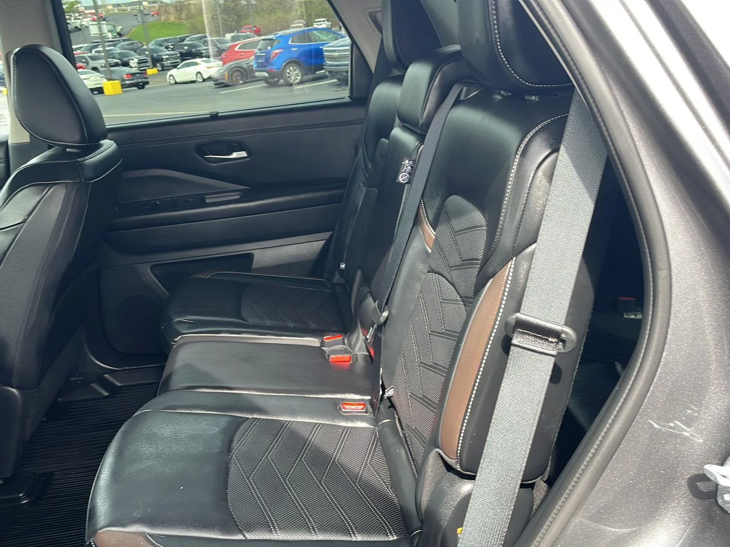 Used 2024 Gun Metallic Nissan Platinum image 23