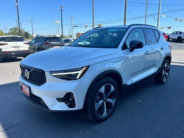 New 2026 Crystal White Volvo Plus image 3