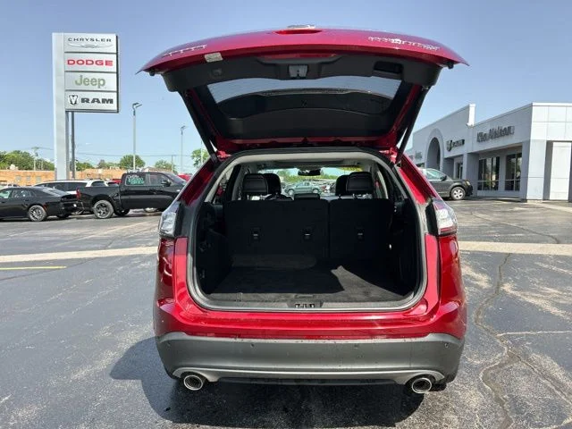 Used 2017 Red Ford Titanium image 6