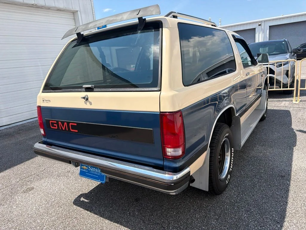 Used 1989 Blue GMC Base image 7
