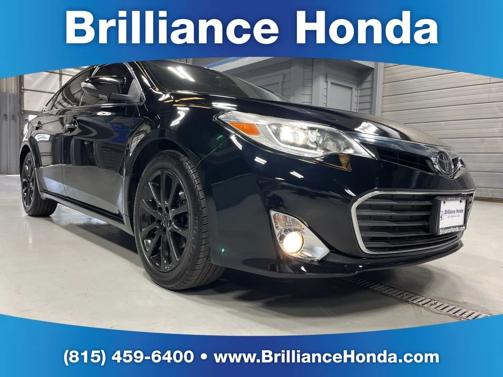 2013 Toyota Avalon Limited's photo