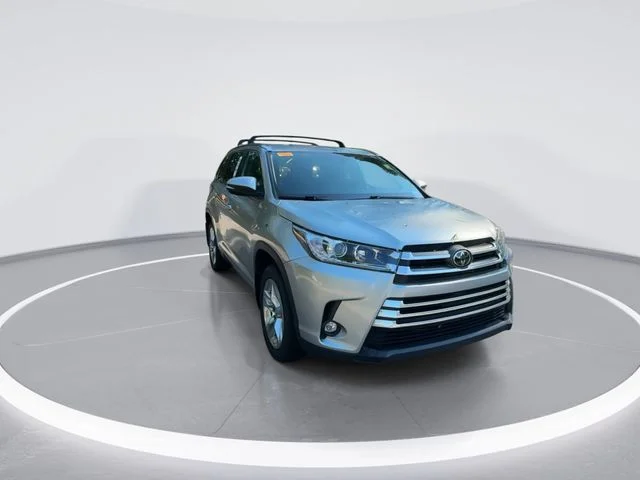 Used 2019 Silver Toyota Limited image 2
