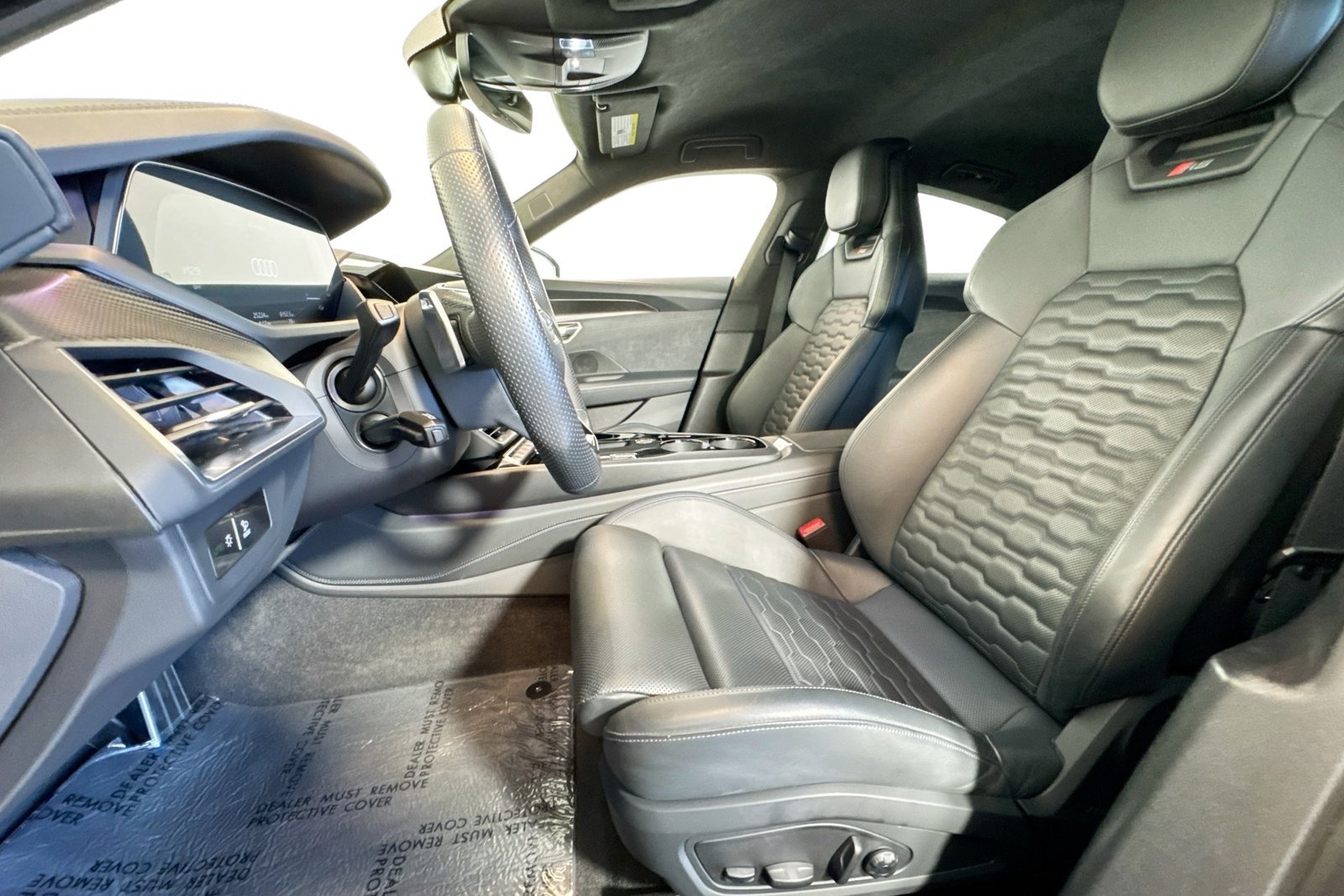 Used 2023 Black Audi  image 18