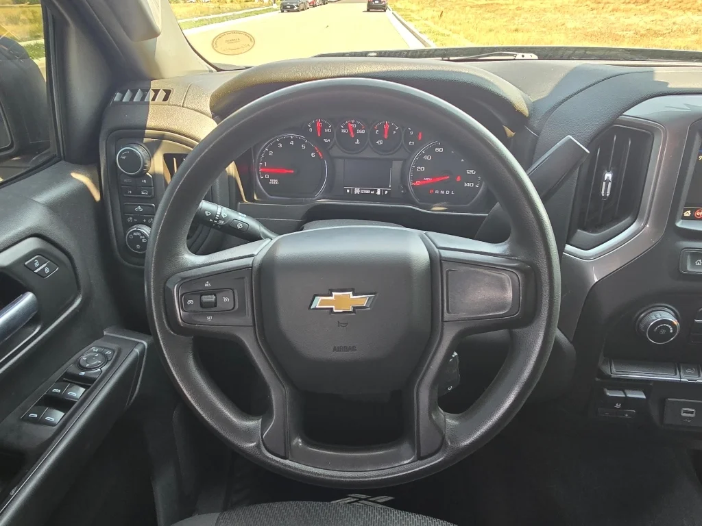 Used 2019 Northsky Blue Metallic Chevrolet Custom image 29