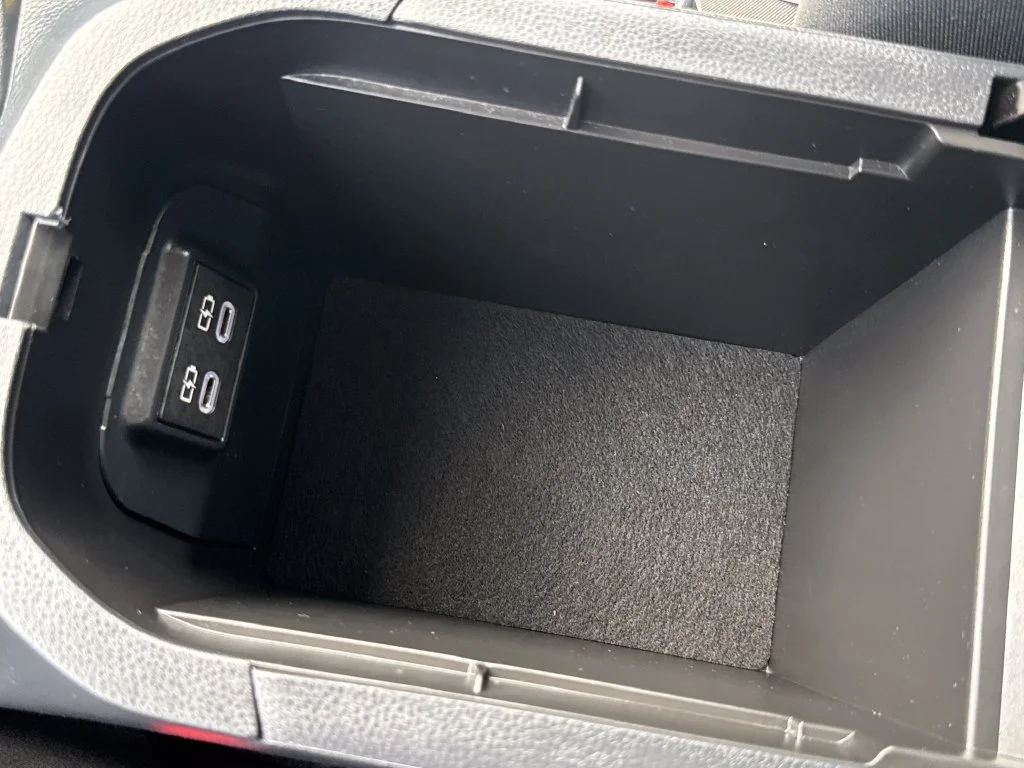 Used 2025 Silver Toyota XLE image 27