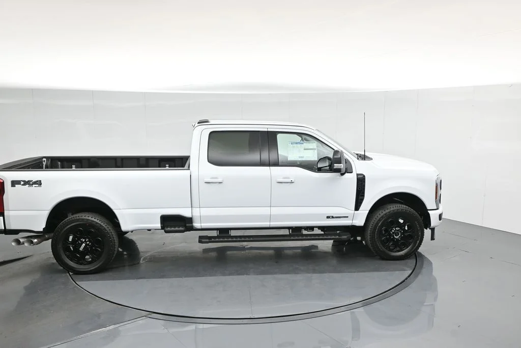 New 2026 Oxford White Ford Lariat image 45