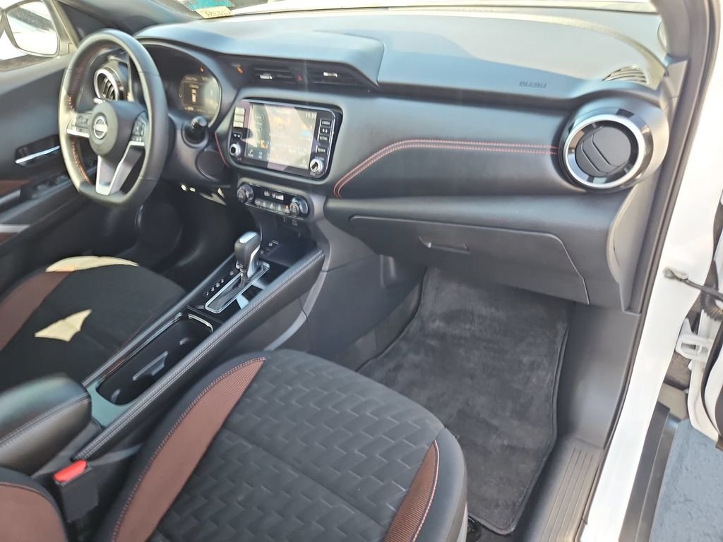 Used 2023 White Nissan SR image 29