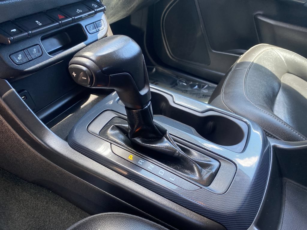 Used 2018 BLACK Chevrolet 4WD Z71 image 24