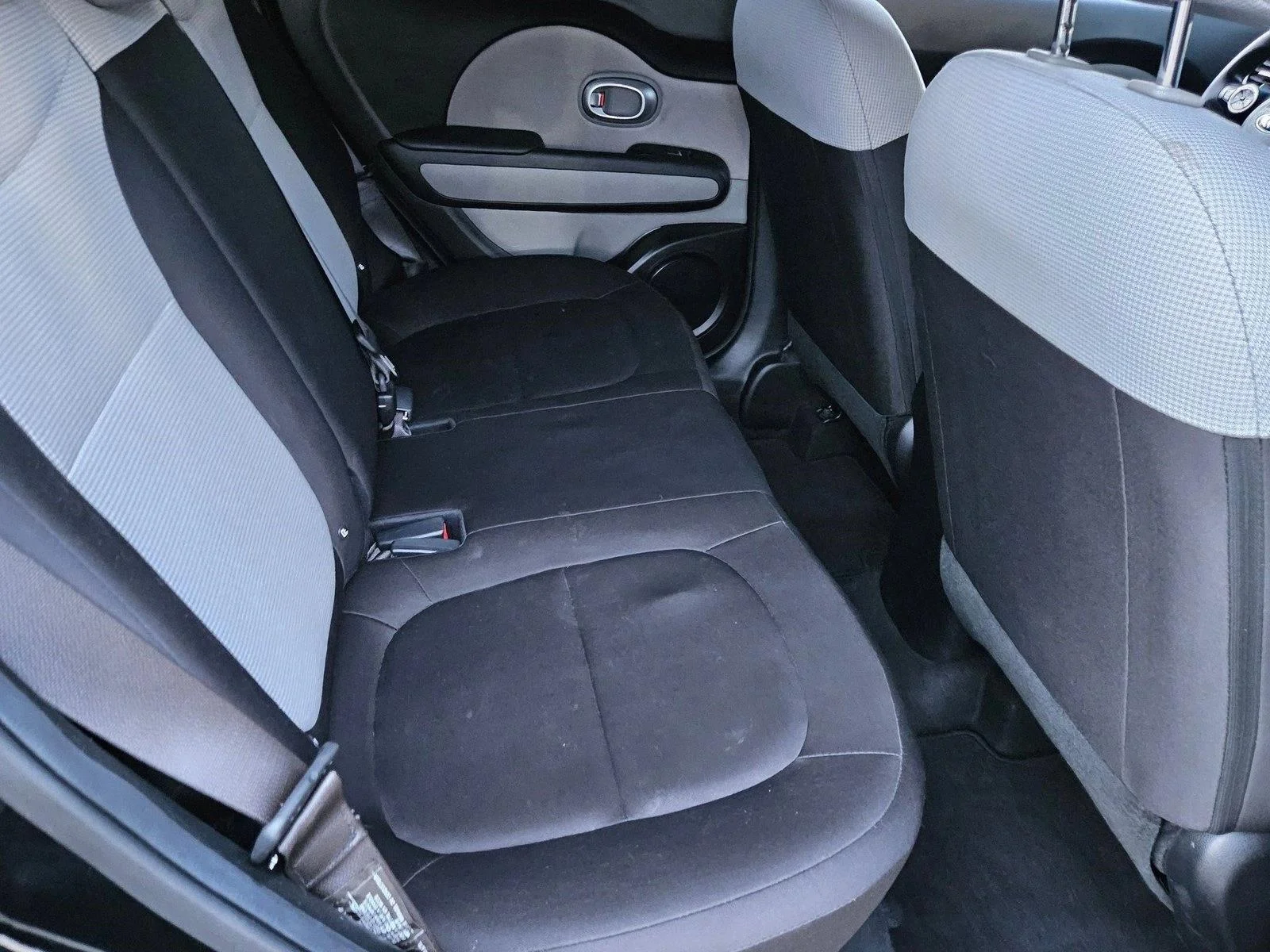 Used 2019 Shadow Black Kia Base image 17