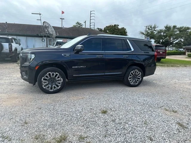 Used 2023 Silver GMC Denali Ultimate image 7
