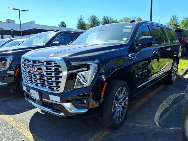 2026 GMC Yukon XL Denali - Photo 3