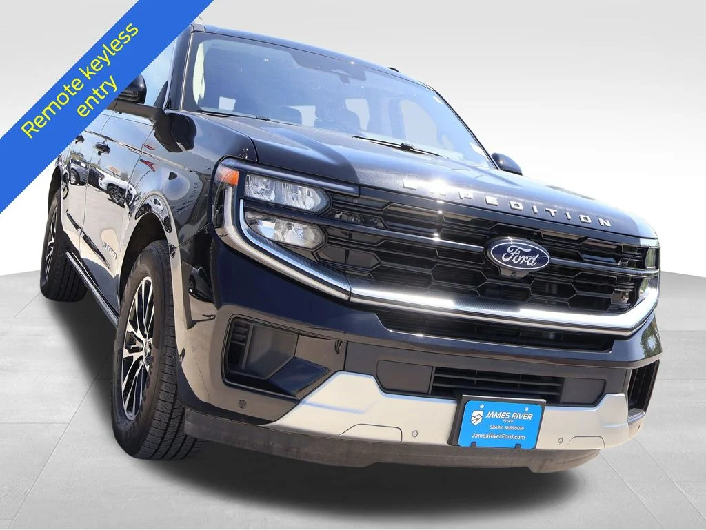 Certified Used 2025 Black Metallic Ford Platinum image 7