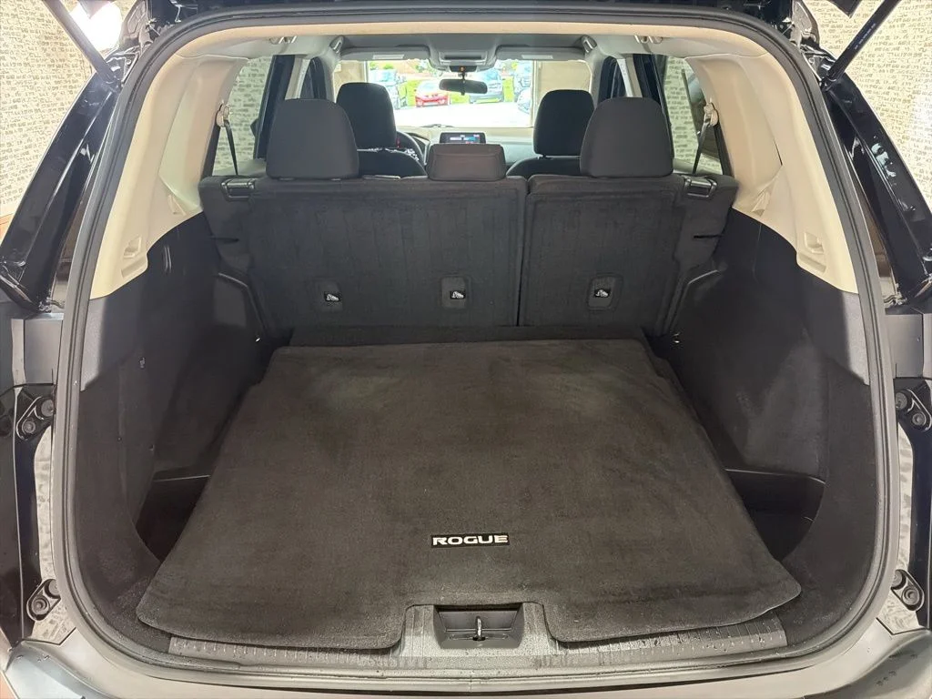 Used 2023 Black Nissan S image 13