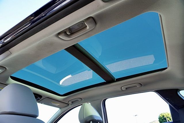 Used 2023 Blue Hyundai SEL Convenience image 18