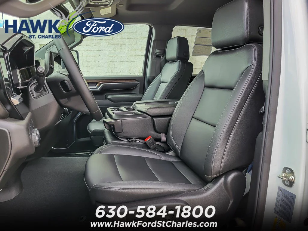 Certified Used 2025 Summit White Chevrolet LT image 7