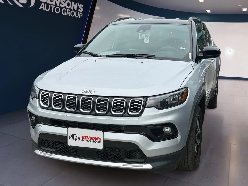 Used 2025 Silver Jeep Limited image 1