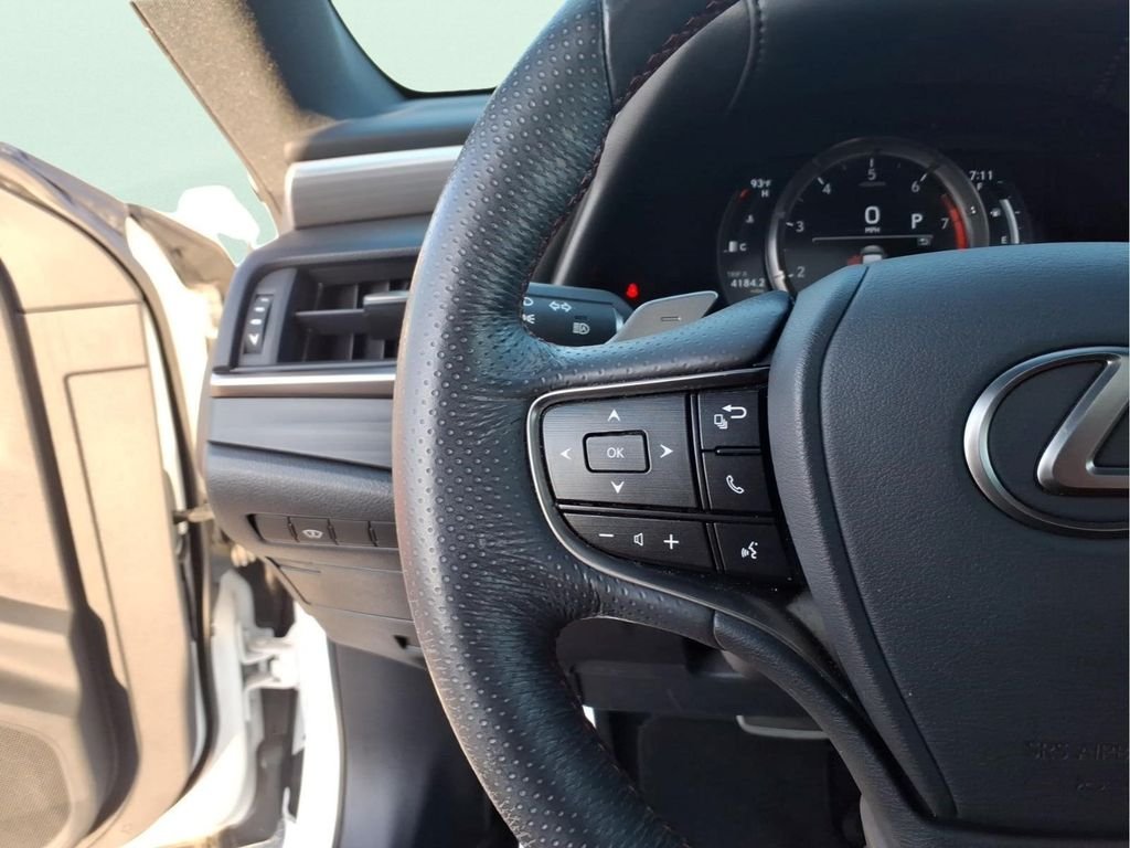 Used 2019 White Lexus 350 F Sport image 20