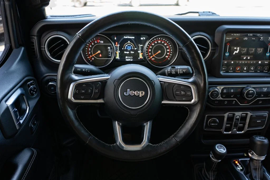 Used 2018 Black Jeep Unlimited Sahara image 13