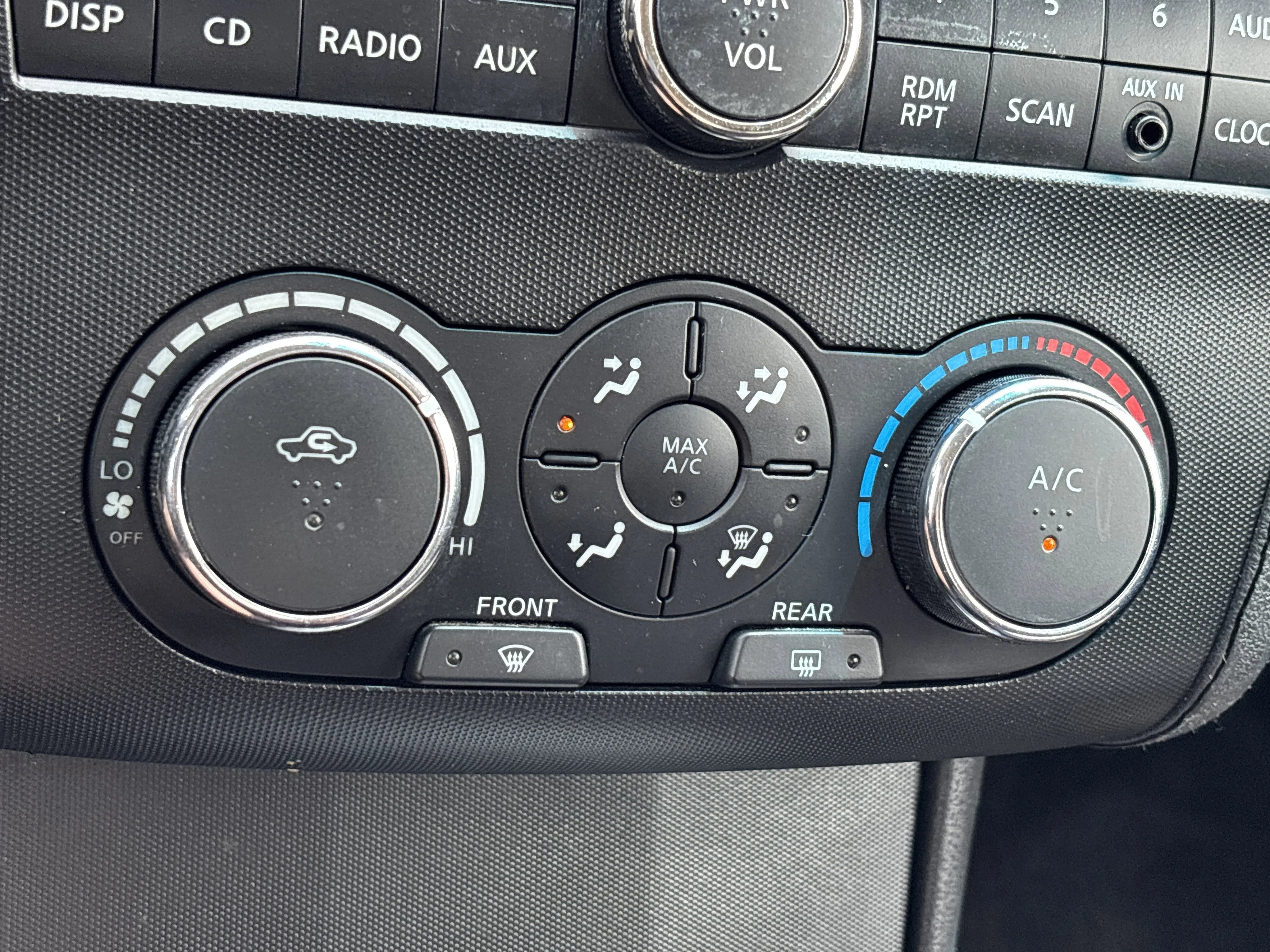Used 2009 Navy Blue Metallic Nissan 2.5 S image 28