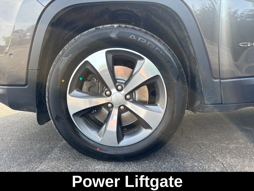 Used 2019 Gray Jeep Limited image 10