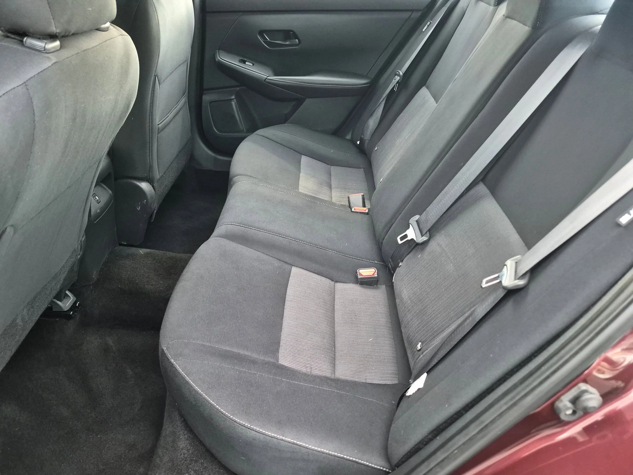 Used 2024 Rosewood Metallic Nissan SV image 21